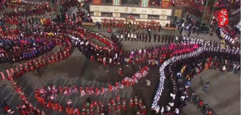 “可爱的中国”之景颇族：万人狂欢的目瑙纵歌与藏在绿叶里的美食