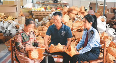 广西：竹芒编织“非遗”出国门