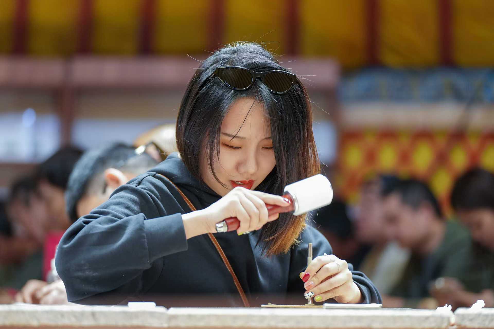 送黄金万两 不如送一技之长