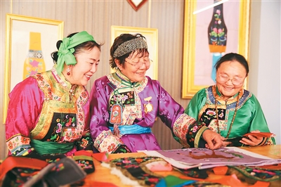 内蒙古扎鲁特旗——“绣花针”巧织“致富路”