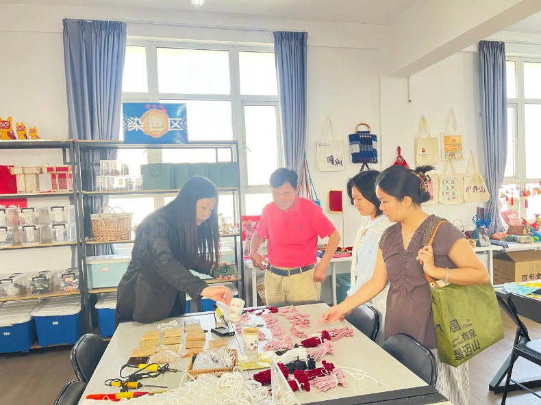 为枣阳粗布技艺传承发展注入新动能 为枣阳粗布技艺传承发展注入新动能