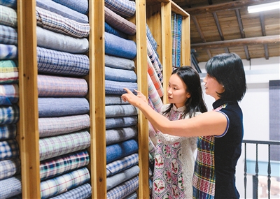 这个姑娘“布”得了 这个姑娘“布”得了