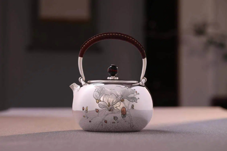 从“指尖技艺”到“品牌效益”——2025非遗品牌推广周观察 从“指尖技艺”到“品牌效益”——2025非遗品牌推广周观察