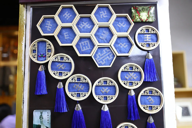 贵州剑河:在青年夜校学门“老手艺” 贵州剑河:在青年夜校学门“老手艺”