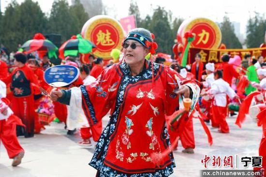 “在宁夏·非遗过大年”金凤区社火展赛火热启幕 “在宁夏·非遗过大年”金凤区社火展赛火热启幕