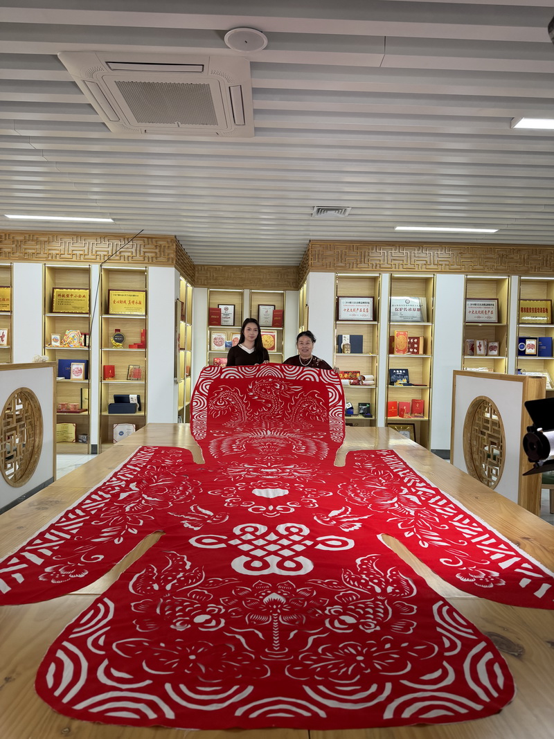 宁夏剪纸：从“炕头艺术”走向广阔舞台