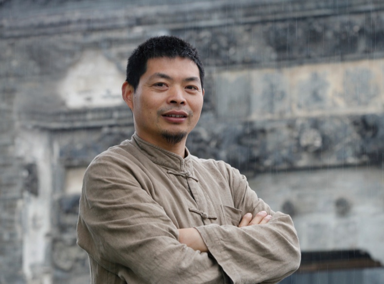 2025中国非遗年度提名新闻人物:洪建华 2025中国非遗年度提名新闻人物:洪建华