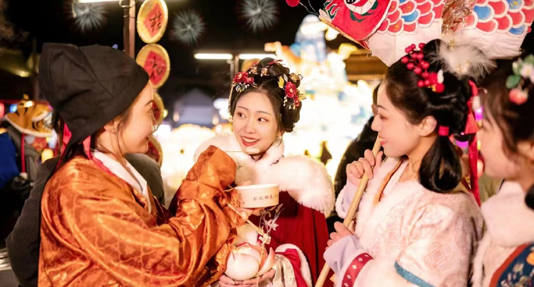 元宵丨玉兔张灯结彩时 葭沚老街妙游夜