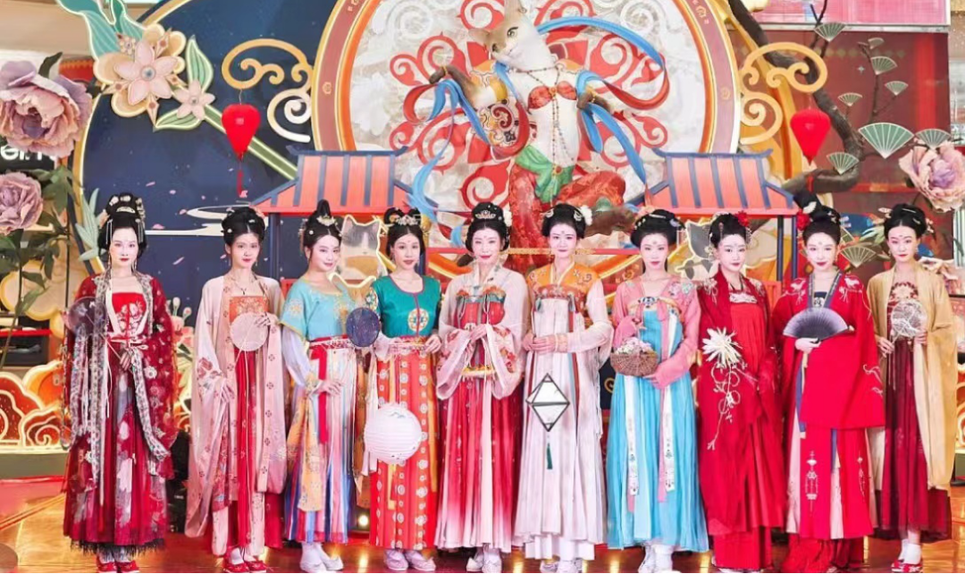 元宵丨玉兔张灯结彩时 葭沚老街妙游夜