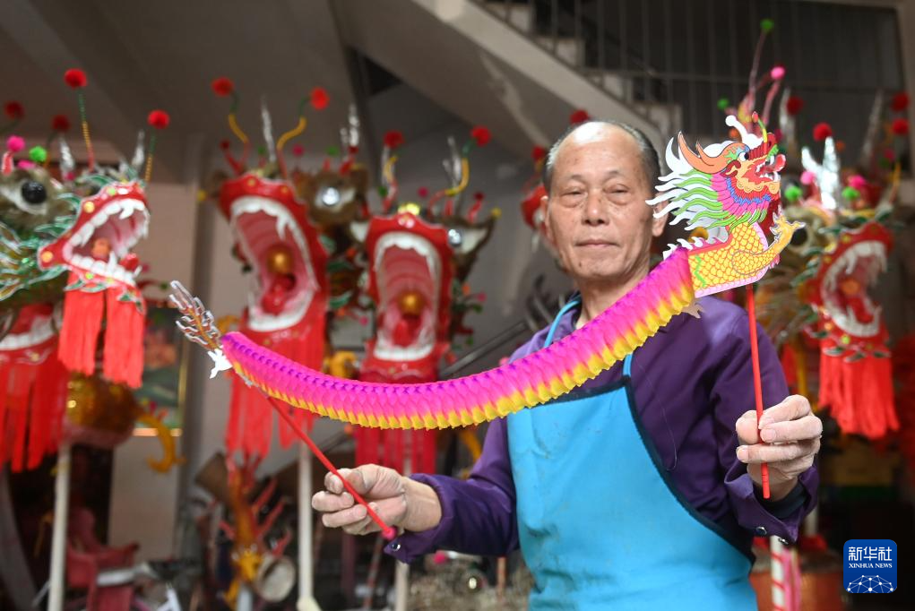 龙年炮龙“守艺人”