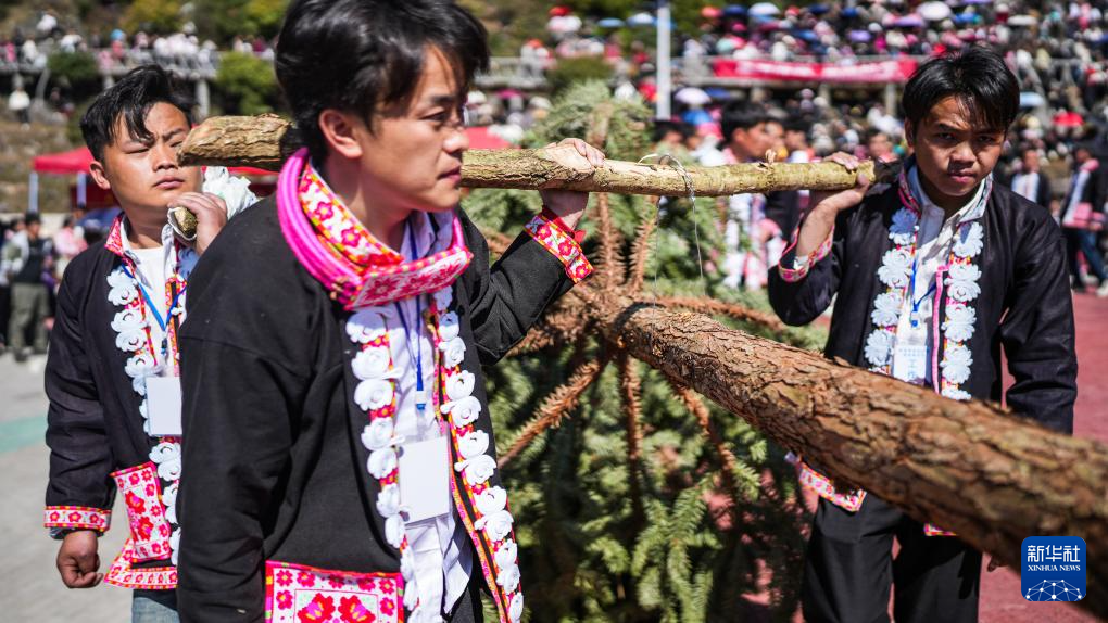 新春走基层丨贵州六枝：苗族群众欢庆跳花节