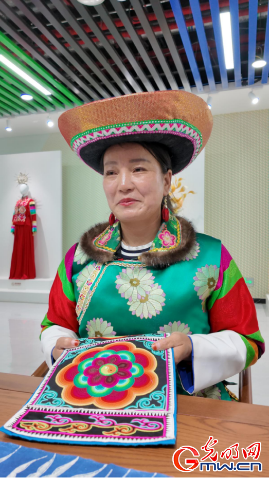 非遗工坊采风行丨彩线如虹 绣出希望