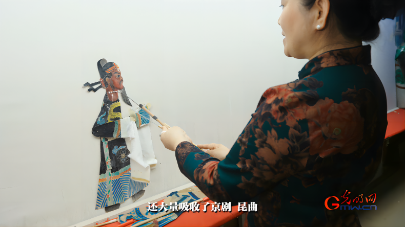 非遗焕新 生生不息丨一灯一影一世界 解锁皮影戏的“京”彩密码