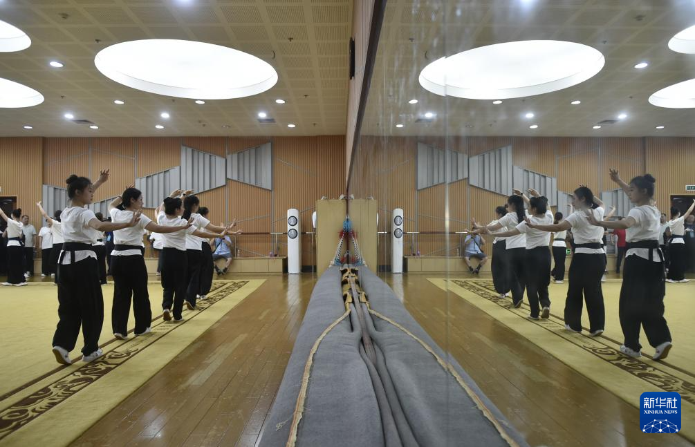 又有新声说婺州