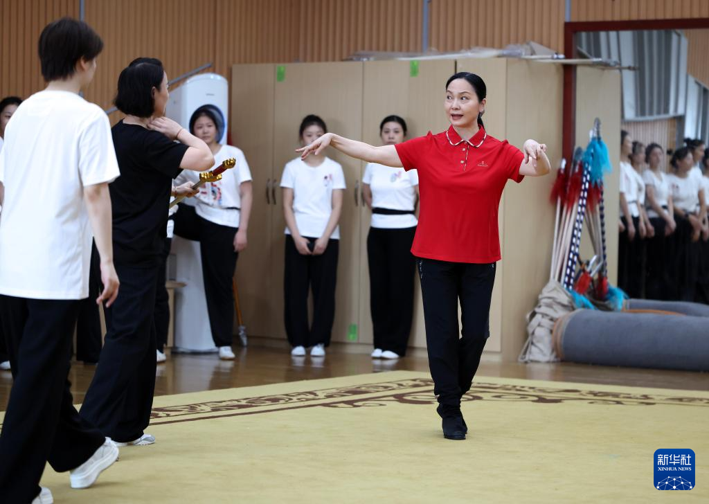 又有新声说婺州