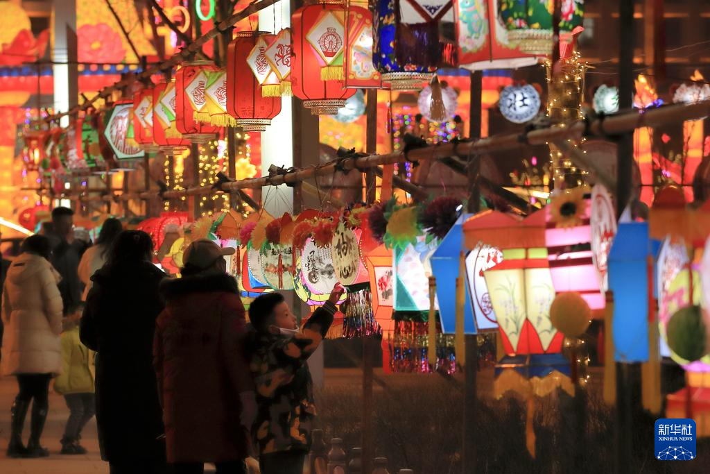 张灯结彩迎新春