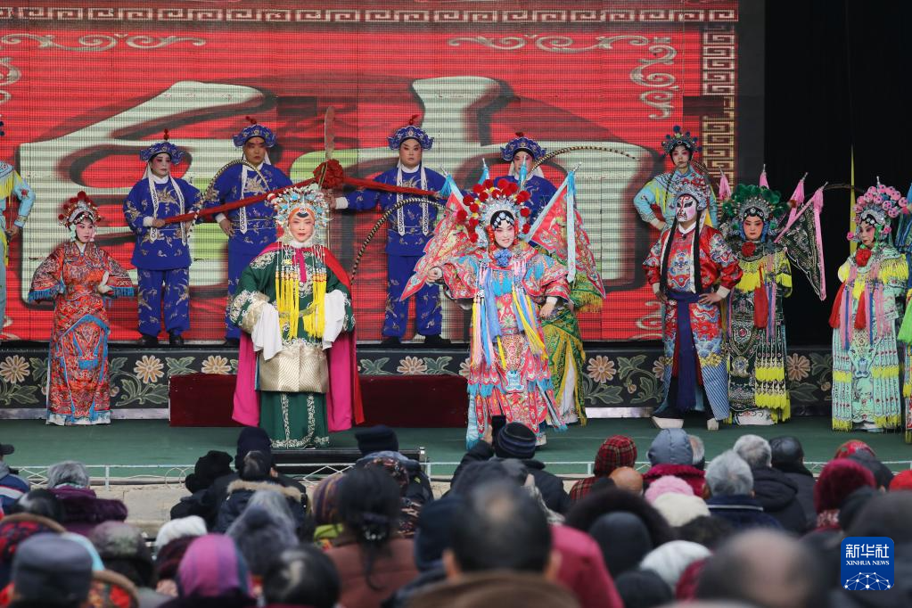 河南温县:送戏下乡 文化惠民